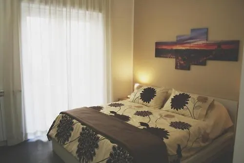 Av Domus Vatican St.peter Bed & Breakfast 4*